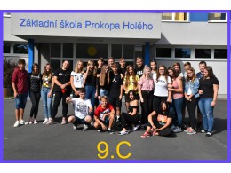 První společné fotky v deváté třídě
